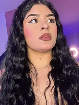 Kariina  69 online show from April 21, 2026, 1:42 am