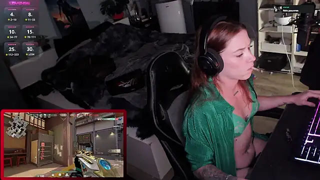 Horny Makima online show from September 26, 2025, 7:56 am