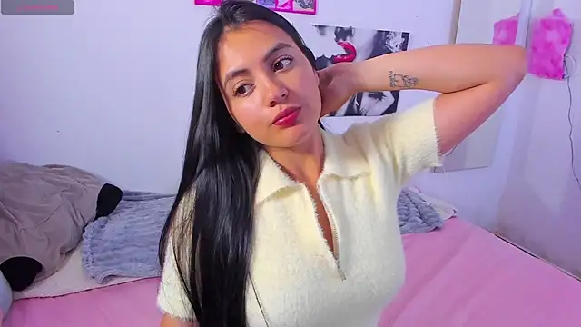 mialeia01 online show from November 29, 2025, 2:53 pm