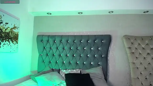 Robbin Blaze online show from April 11, 2026, 6:18 am