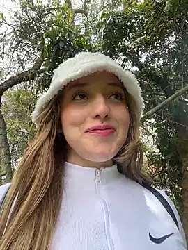 Baby  Otaku online show from February 28, 2026, 5:25 pm