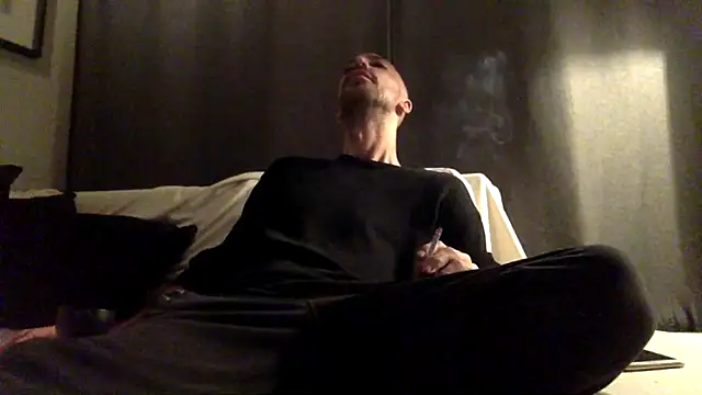 who am i x404 online show from October 7, 2025, 10:07 pm