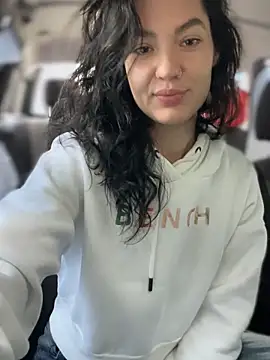 Snapshot of MeekyRich chatting on September 19, 2025, 3:30 am MeekyRich online show from September 19, 2025, 3:30 am