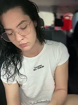 Snapshot of MeekyRich chatting on September 25, 2025, 3:10 am MeekyRich online show from September 25, 2025, 3:10 am