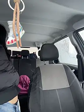 MeekyRich online show from November 27, 2025, 3:08 am