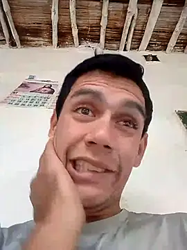 Lunailuminada online show from October 11, 2025, 9:24 pm