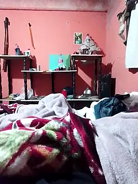 luuiss12 online show from March 12, 2026, 9:48 am