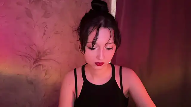 Snapshot of YourTemptation_ chatting on March 2, 2026, 12:01 pm YourTemptation online show from March 2, 2026, 12:01 pm