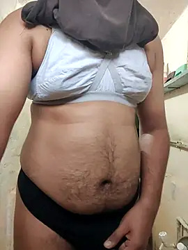 Snapshot of Brown69_guy chatting on November 2, 2025, 10:17 am Brown69 guy online show from November 2, 2025, 10:17 am