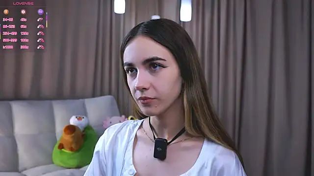 Snapshot of CupSizeGirl chatting on September 27, 2025, 4:23 pm CupSizeGirl online show from September 27, 2025, 4:23 pm