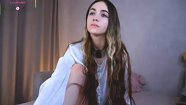 Snapshot of CupSizeGirl chatting on October 11, 2025, 2:48 pm CupSizeGirl online show from October 11, 2025, 2:48 pm