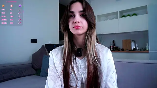 Snapshot of CupSizeGirl chatting on December 4, 2025, 1:09 pm CupSizeGirl online show from December 4, 2025, 1:09 pm