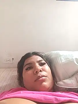 kalifa3210 online show from January 15, 2026, 4:11 pm