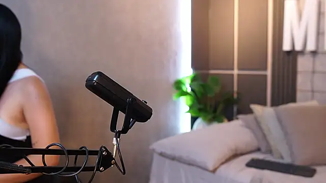 Susan wall online show from April 27, 2026, 1:31 pm