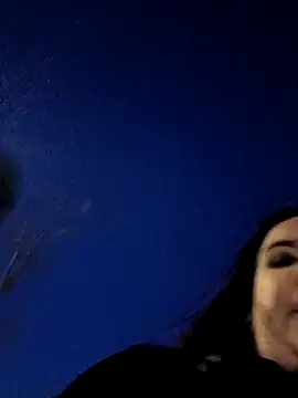 hotCOUPLEPETRA online show from April 3, 2026, 7:23 pm