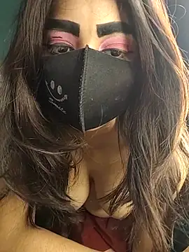 Riya 35 sexy online show from October 22, 2025, 8:08 pm