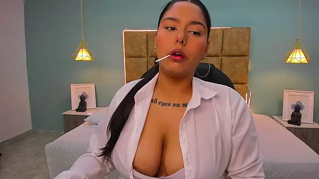 Snapshot of NaniXoxo18 chatting on November 11, 2025, 1:11 pm NaniXoxo18 online show from November 11, 2025, 1:11 pm