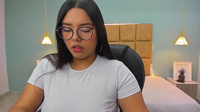 Snapshot of NaniXoxo18 chatting on November 12, 2025, 1:11 pm NaniXoxo18 online show from November 12, 2025, 1:11 pm