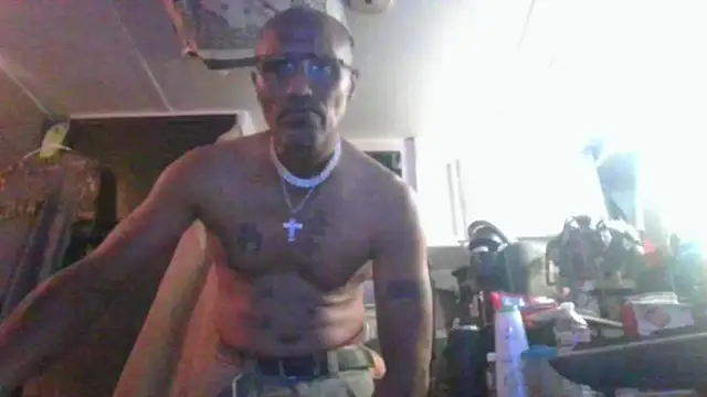 badboy2u2025 online show from November 14, 2025, 5:06 am