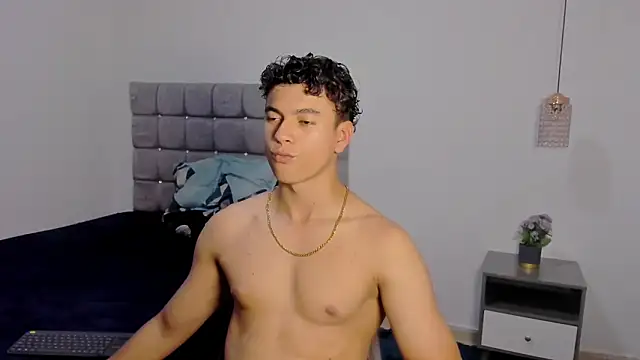 Santy Stump online show from February 10, 2026, 10:47 pm