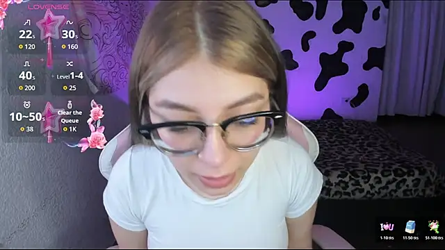 abbie jensen  online show from December 5, 2025, 4:43 am