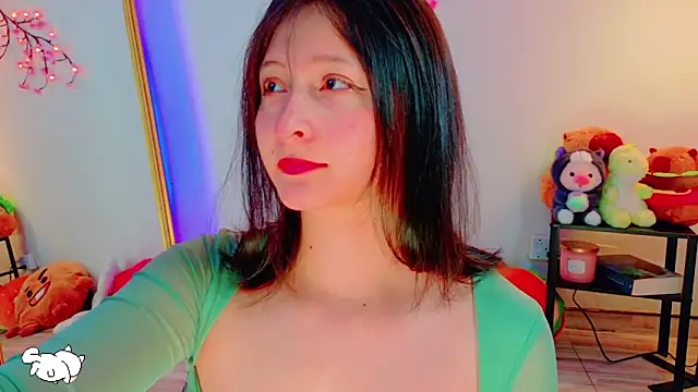 geaoxo online show from September 23, 2025, 4:32 pm