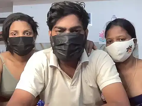 Snapshot of Tamil_india_couples_ chatting on May 18, 2026, 5:52 pm Tamil india couples online show from May 18, 2026, 5:52 pm
