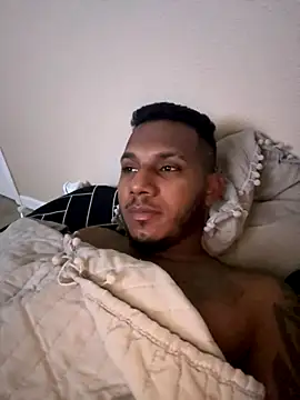 Snapshot of El_matatan_XD123 chatting on November 25, 2025, 6:02 am El matatan XD123 online show from November 25, 2025, 6:02 am