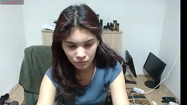 MalloryMyers online show from November 17, 2025, 8:14 pm