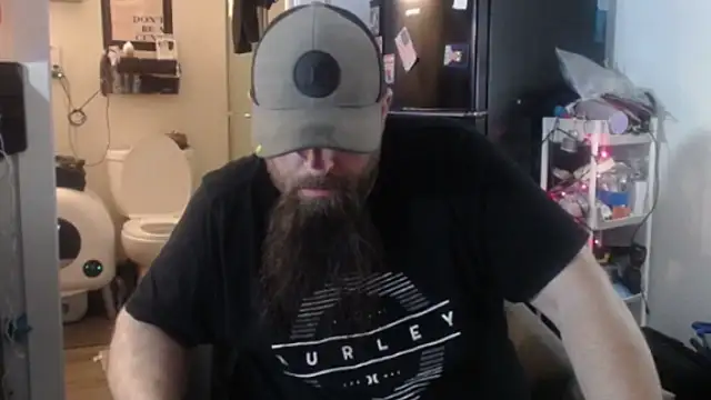 Snapshot of Thumper_ss chatting on October 25, 2025, 12:34 pm Thumper ss online show from October 25, 2025, 12:34 pm