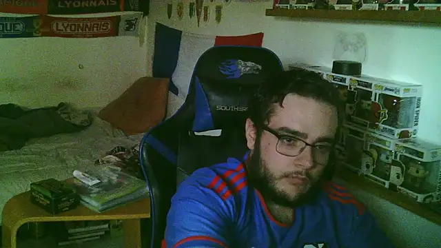 Snapshot of matlecoq2 chatting on October 27, 2025, 3:27 pm matlecoq2 online show from October 27, 2025, 3:27 pm