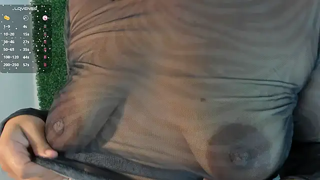 Tifany-fox online show from November 24, 2025, 4:40 pm