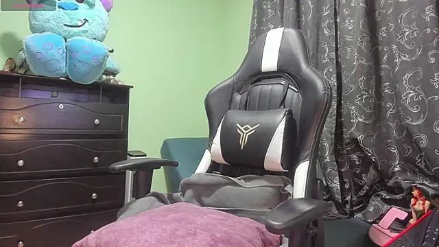 allison starss  online show from January 18, 2026, 1:31 am