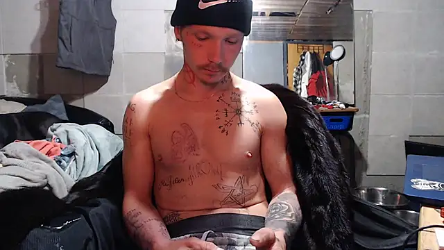 mastertrap online show from November 17, 2025, 7:58 am