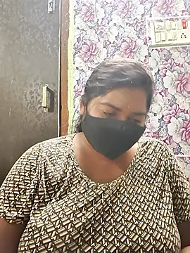 Liyaa 24 online show from March 15, 2026, 8:04 pm