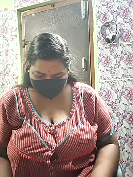 Liyaa 24 online show from April 15, 2026, 5:31 pm