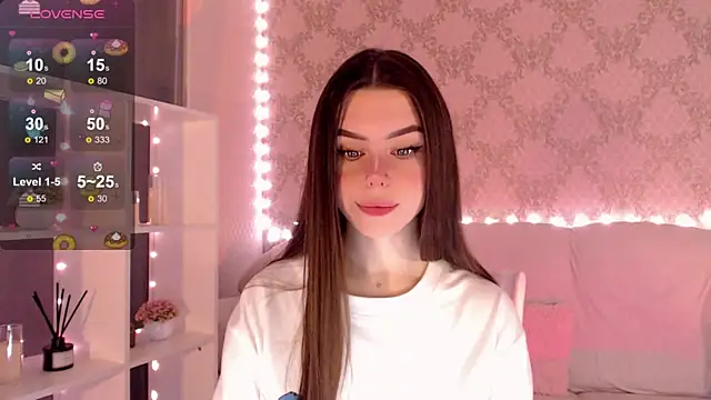 HolyMiax online show from October 12, 2025, 3:38 am