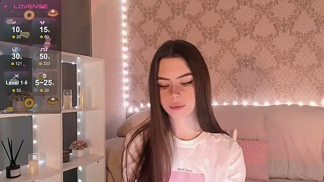 HolyMiax online show from December 21, 2025, 3:24 am