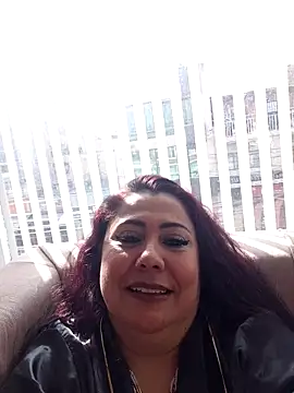 EmmaJhomson online show from April 14, 2026, 1:06 pm