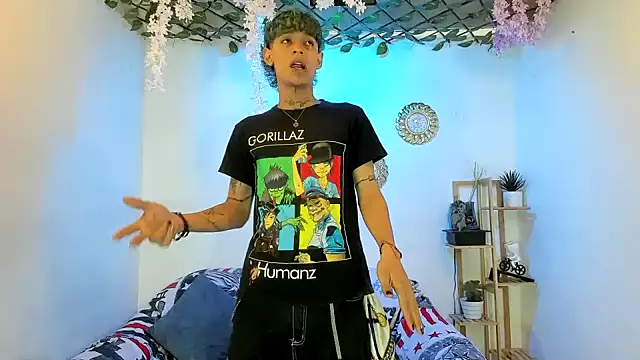 Bastian boyshot77 online show from November 7, 2025, 7:14 pm