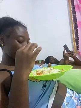 GeileErica online show from November 18, 2025, 1:00 am