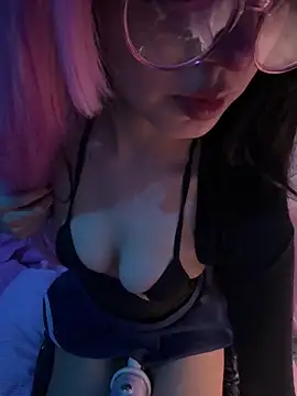 Snapshot of YourDevilGirl_ chatting on May 30, 2026, 9:17 am YourDevilGirl online show from May 30, 2026, 9:17 am