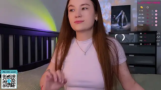 mia here online show from October 3, 2025, 11:07 am