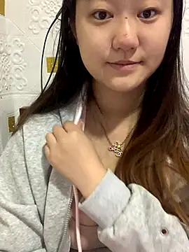 Snapshot of xialuo25 chatting on October 20, 2025, 12:33 am xialuo25 online show from October 20, 2025, 12:33 am