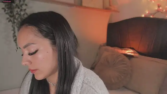 im-isabella online show from December 5, 2025, 7:32 pm