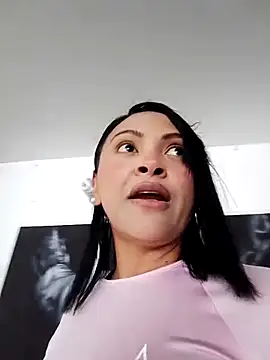 VeronicaBrun online show from September 11, 2025, 2:50 pm