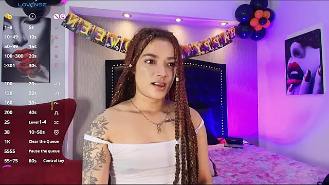 Dancer-Myluu online show from November 3, 2025, 8:43 pm