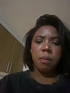 Alexia 24 online show from June 7, 2026, 3:32 am