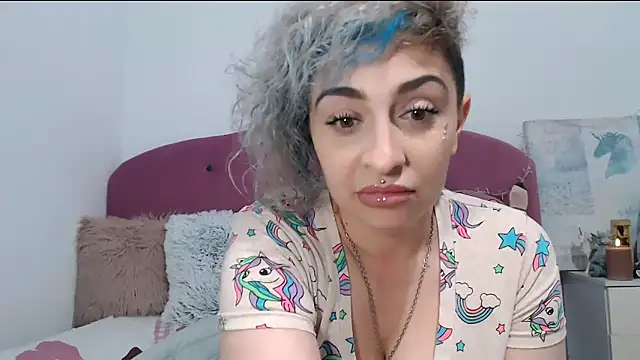 Snapshot of AAARUNY chatting on October 11, 2025, 11:31 am AAARUNY online show from October 11, 2025, 11:31 am