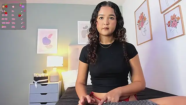 Evaa Lunna  online show from September 13, 2025, 8:30 pm